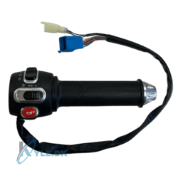 Højre gashåndtag / gasrulle med D/N/R knap.